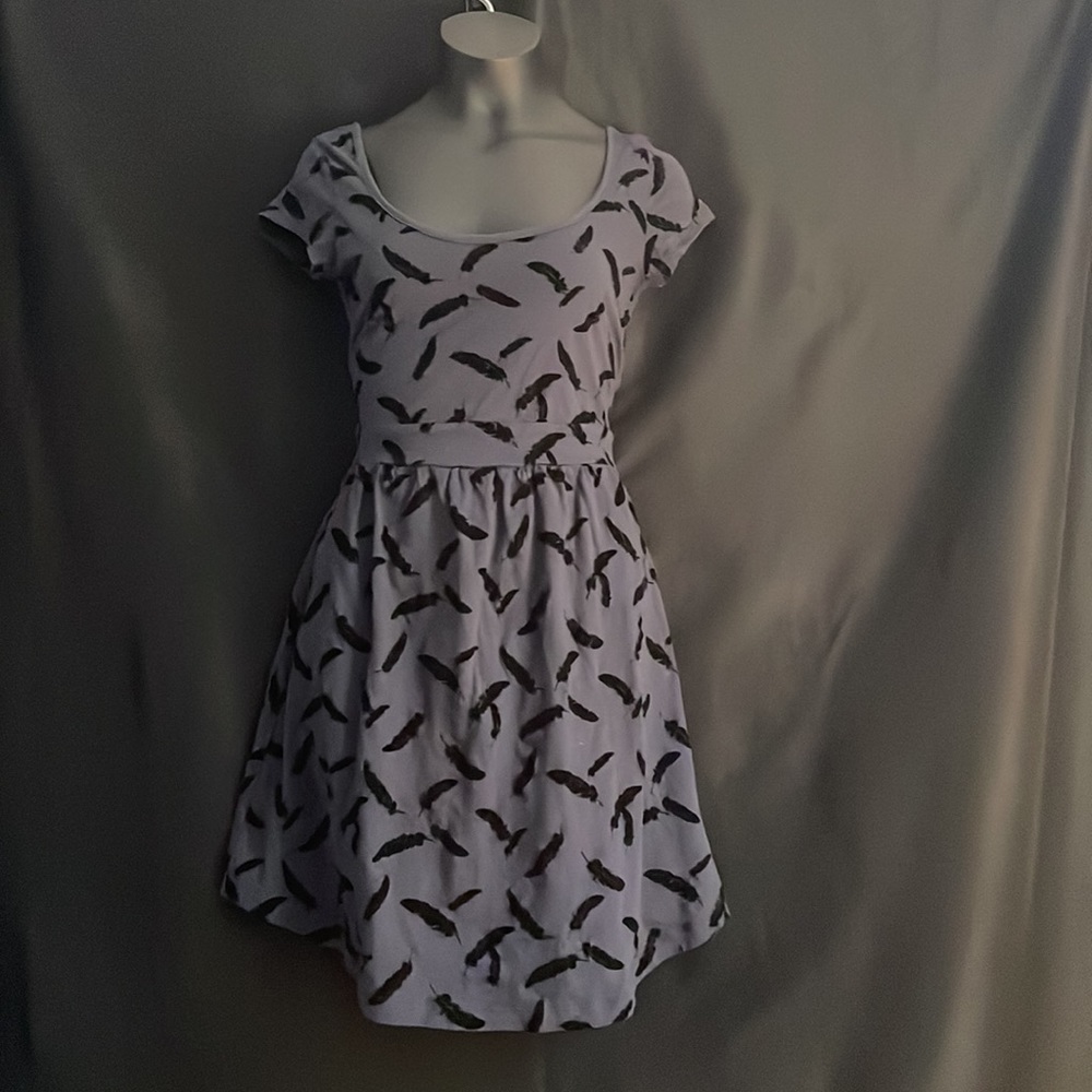 American Eagle Dress black fleece leaf on dark grey open back Sz S